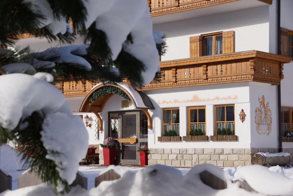 Garni Tofana Hotell Corvara Exteriör bild