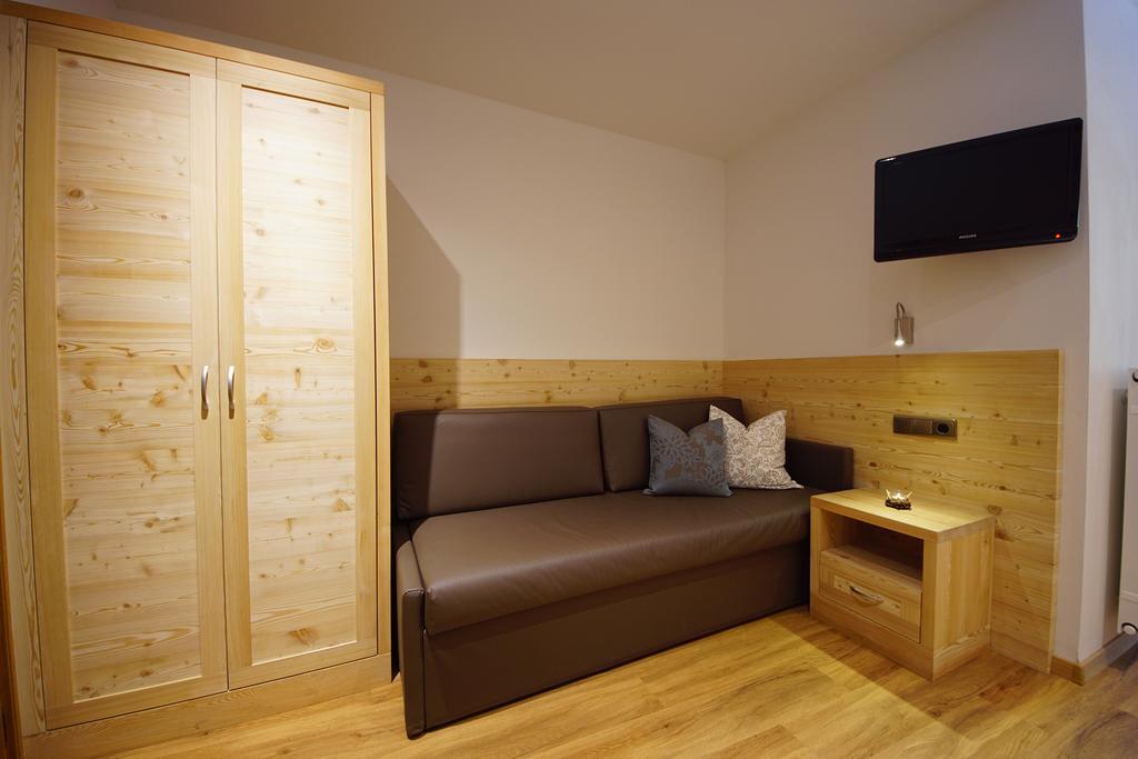 Garni Tofana Hotell Corvara Exteriör bild