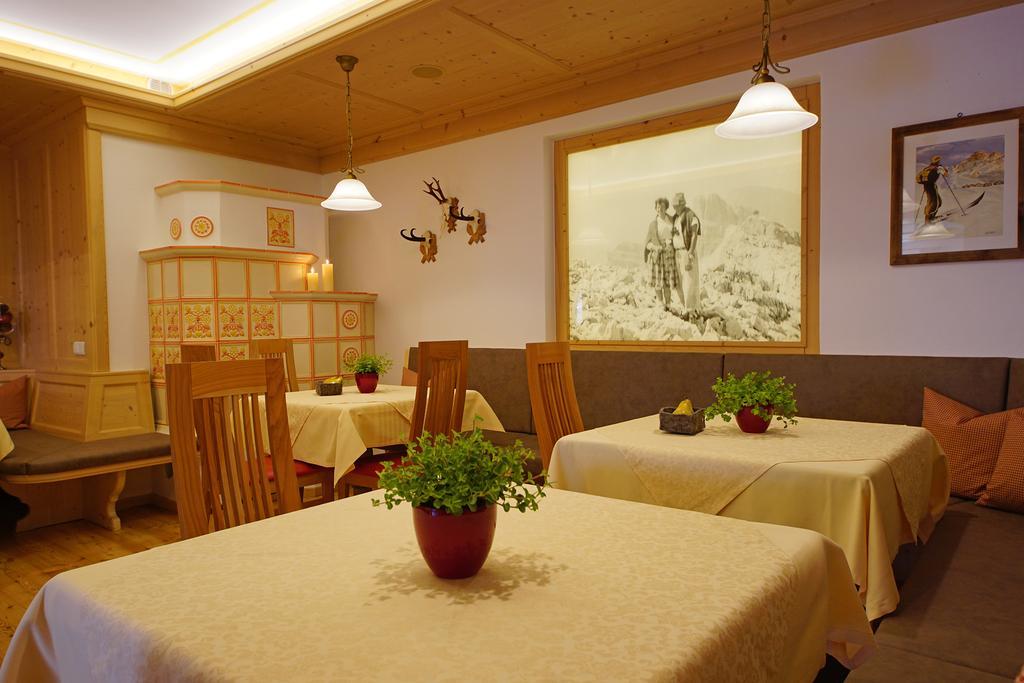 Garni Tofana Hotell Corvara Exteriör bild