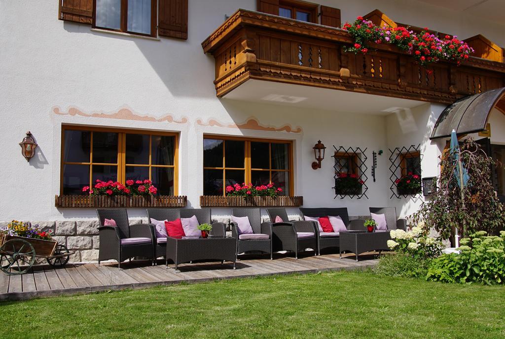 Garni Tofana Hotell Corvara Exteriör bild