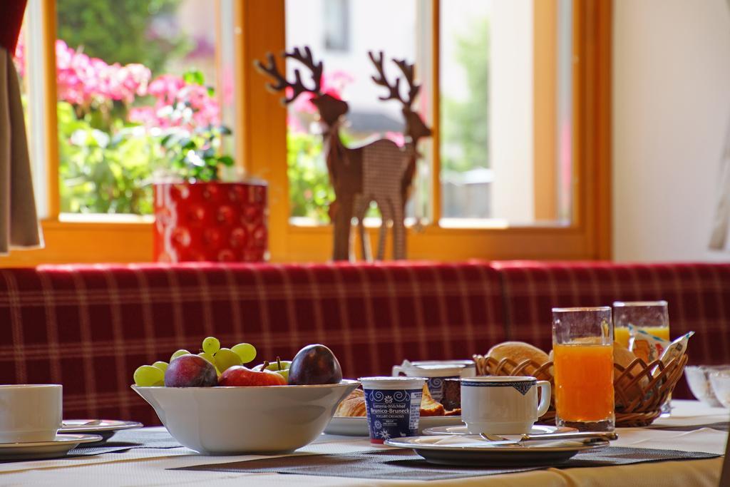 Garni Tofana Hotell Corvara Exteriör bild